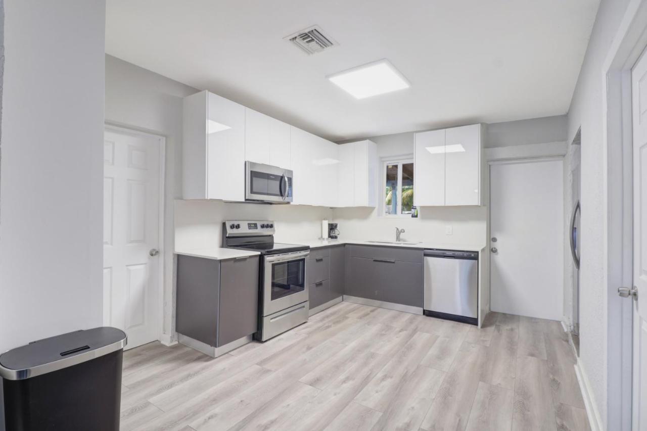Spacious And Luxurious Home Centrally Located Between Miami And Ft. Lauderdale 미라마 외부 사진